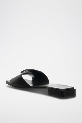 Mules em couro Preto