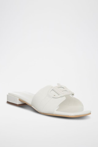 Mules em couro envernizado Branco