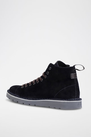 Boots em nobuck 
Azul-marinho