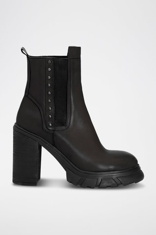 Botins Chelsea em couro 
Preto