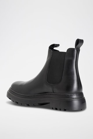 Botins Chelsea em couro 
Preto