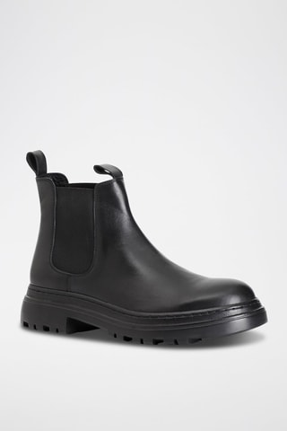 Botins Chelsea em couro 
Preto