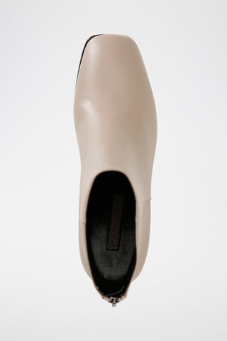 Botins em couro 
Toupeira