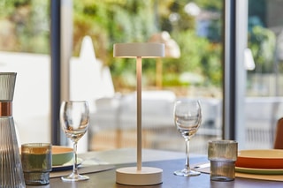 Draadloze Aluminium Tafellamp SANDY Wit H33 cm