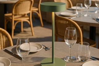 Draadloze Aluminium Tafellamp SANDY Groen H33 cm