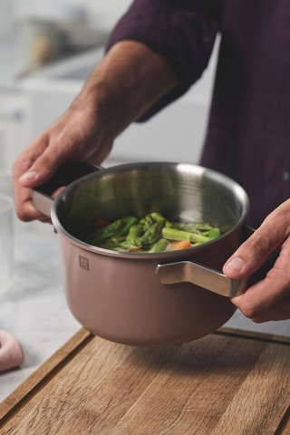 Batterie de cuisine en acier inoxydable avec revêtement céramique Zwilling® Pure - 9 pièces