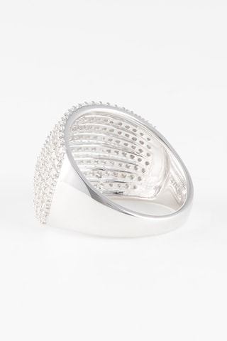 Bague Belissime 
Or blanc et diamants