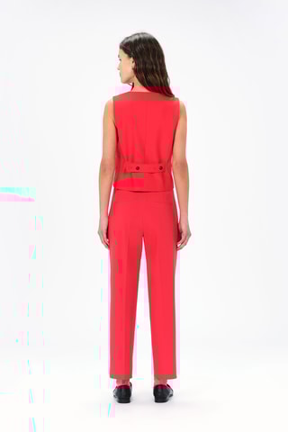 Colbert Vouglas - Rood