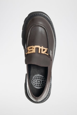 Mocassins de salto em couro Castanho