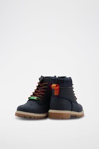 Botins Azul-marinho e laranja