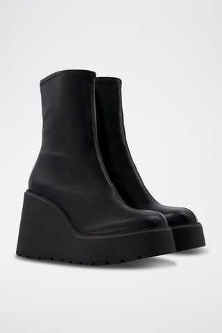 Botins com cunha - Preto