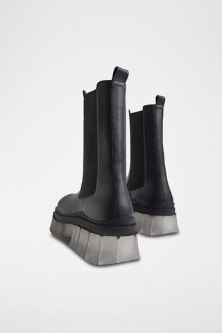 Botins Chelsea Preto e transparente