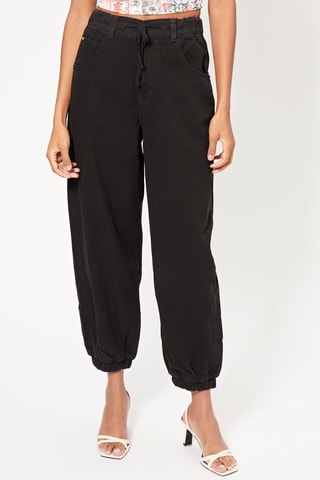 Calças jogger cintura subida - Preto