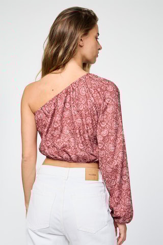 Crop top assimétrico - Bordô e branco