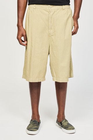 Bermudas em linho - Bege