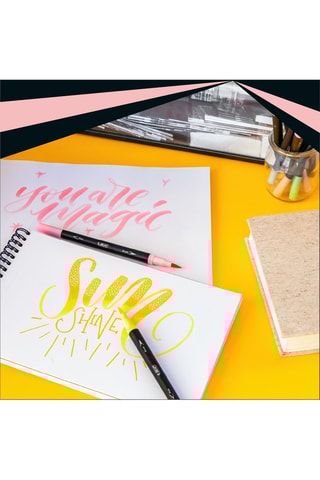 BIC Intensity Dual Tip Stylos Feutres de Coloriage Pastel à Double Pointe Pinceau Flexible et Fine (0,7 mm) - Couleurs Assorties, Pack de 6
