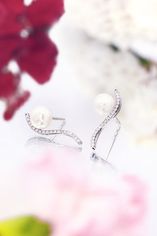 Brincos Vague Sublime - Ouro branco, diamantes e pérola de cultura