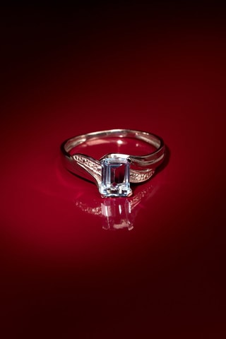 Anel Bora Bora  Ouro branco, topázio e diamantes