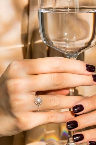 Anel Perla Ouro branco, diamantes e pérola