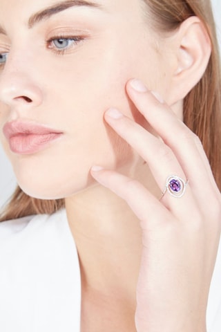 Anel Moorea Ouro branco, diamantes e ametista
