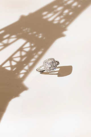 Anel solitário Newcastle Ouro branco e diamantes