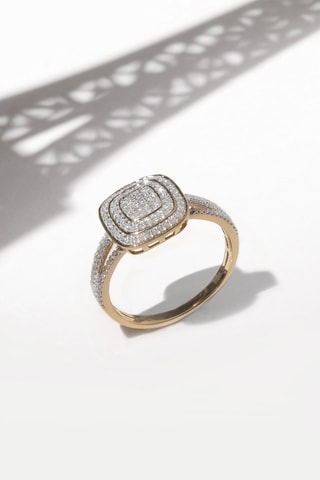 Anel Ramona 
Ouro amarelo e diamantes