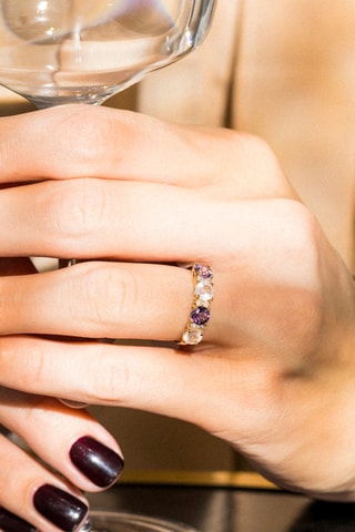 Anel Carat color - Ouro amarelo, diamantes, quartzo rosa e ametistas