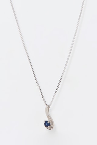 Pendentif Virgule - 
Or blanc, diamants et saphir