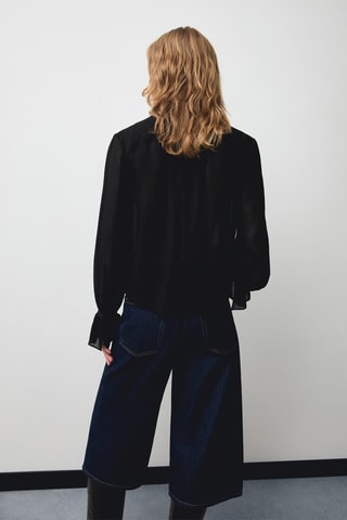 Blouse col montant volant - Noir