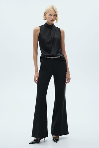 Blouse satinée drapée col montant - Noir