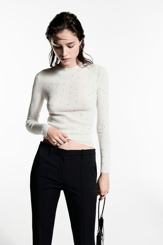 Pull-over maille côtelée détail strass - Crème