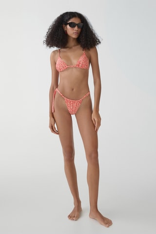 Culotte bikini classique fleurie - Rouge