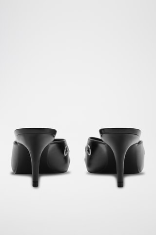 Chaussures ouvertes à l'arrière détail métallique - Noir