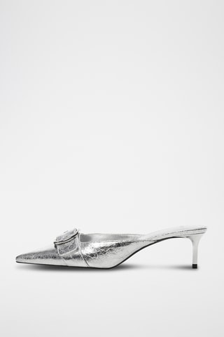 Chaussures métallisées talon boucle - Argenté