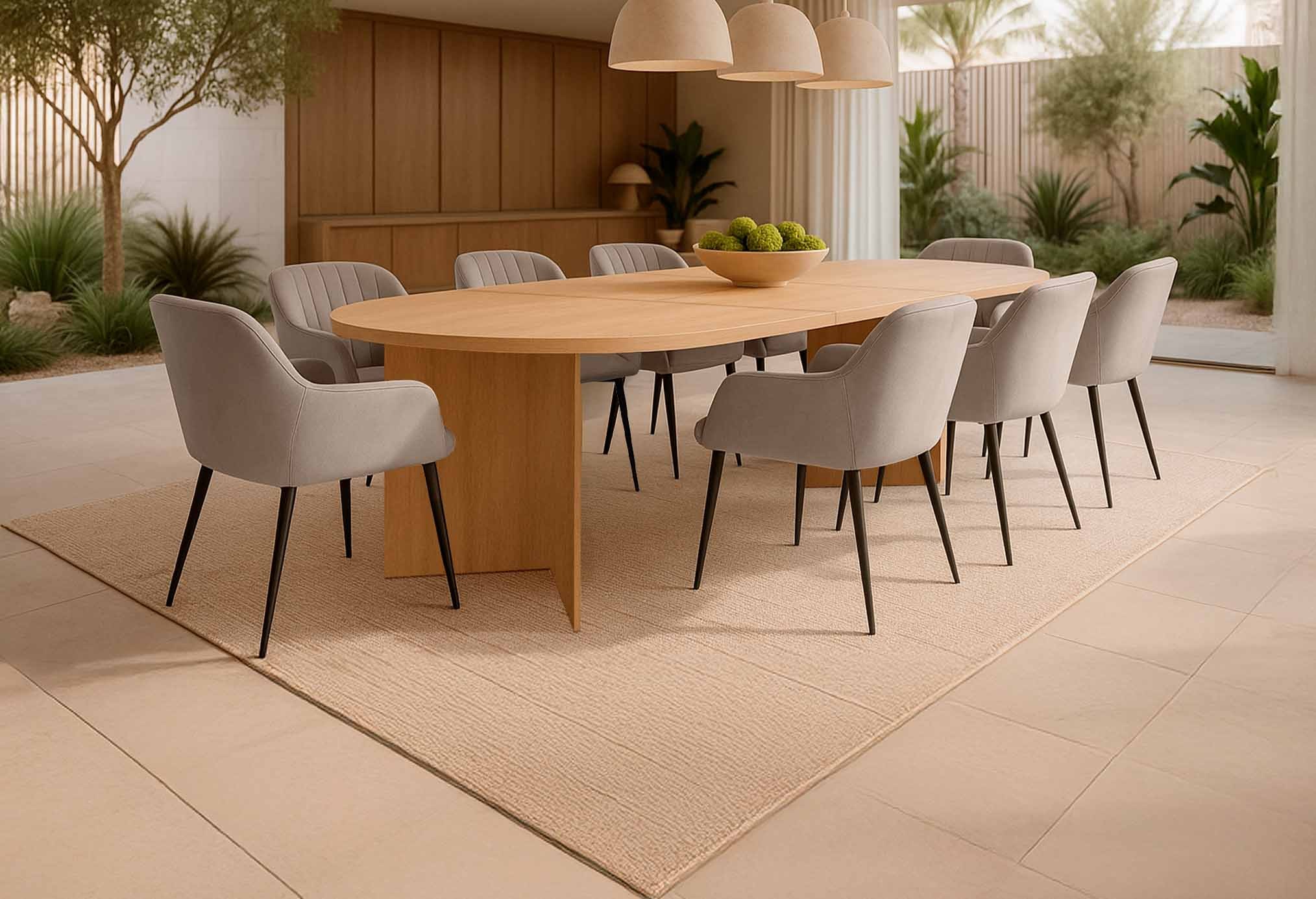 CHAISES ET TABLES en vente privilège chez SHOWROOMPRIVÉ