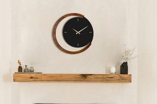 Horloge murale ajourée - 68 x 44 cm - Noir et naturel
