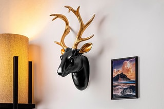 Décoration murale Bust of Deer 5 - 26 x 38 x 17 cm - Doré et noir