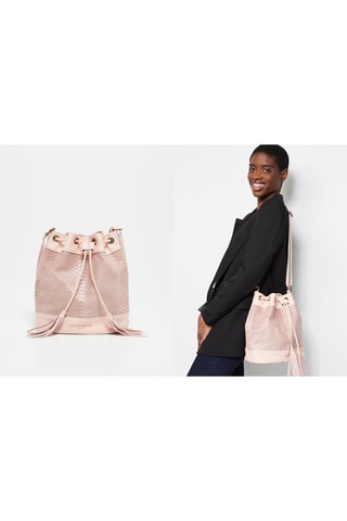 Mala bucket em couro Cerise - Rosa