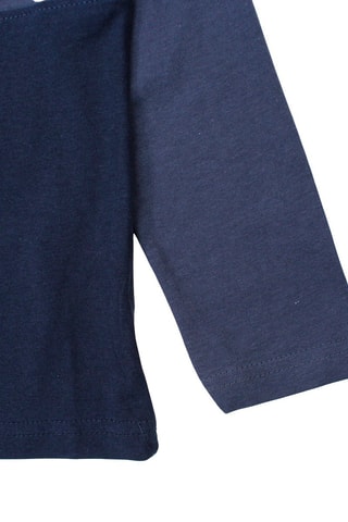 T-shirt 
Azul e azul-marinho 