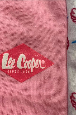 Sweat de capuz e calças de treino 
Rosa e cinzento 