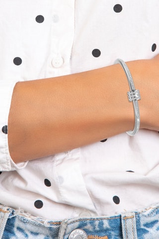 Pulseira rígida 
Cor à escolha