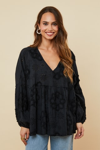 Top met Engelse Borduursels - Zwart
