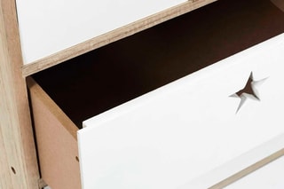 Chiffonnier 5 tiroirs en bois Like a Star - 40 x 91 x 24 cm - Blanc et naturel
