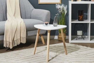 Table d'appoint en pin Shelly - 48 x 46 x 48 cm