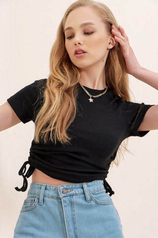 Cropped T-shirt - Zwart