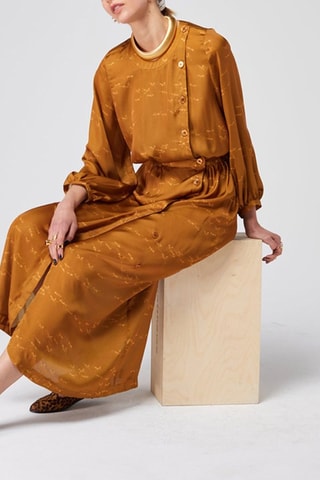 Vestido direito Camel