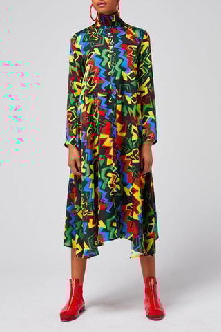 Vestido direito 
Preto