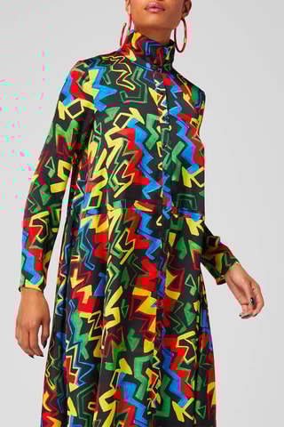 Vestido direito 
Preto