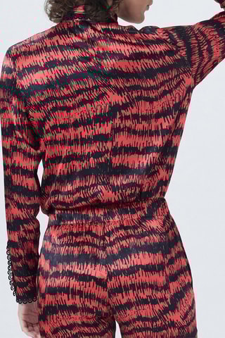Camisa Vermelho e preto