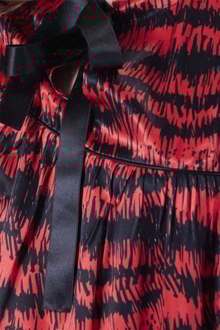 Blusa Vermelho e preto
